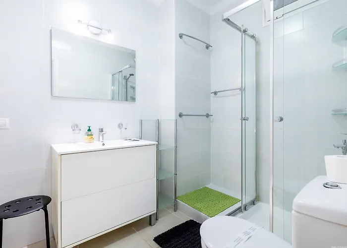 Sun & Fun In Playa De Americas Apartment