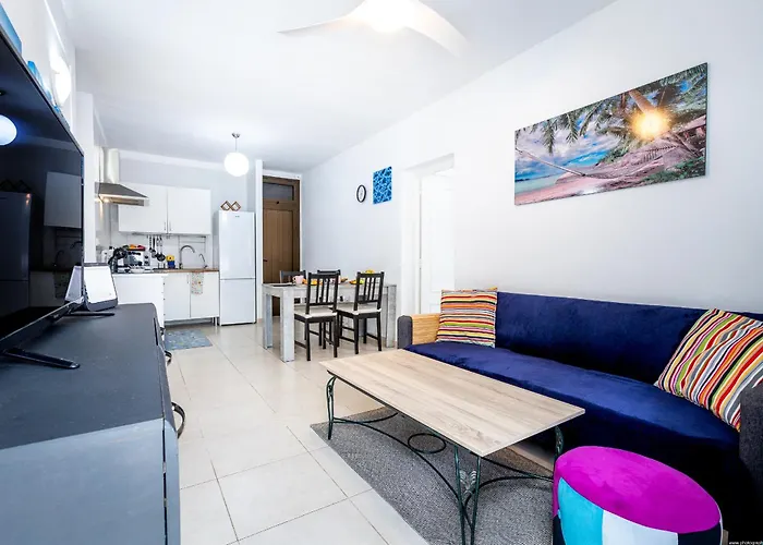 Sun & Fun In Playa De Americas Apartment *